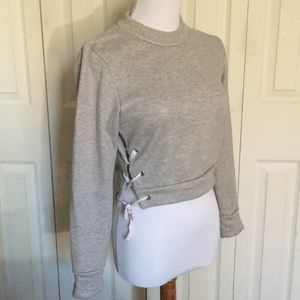 crop laced/tied crewneck pullover sweater